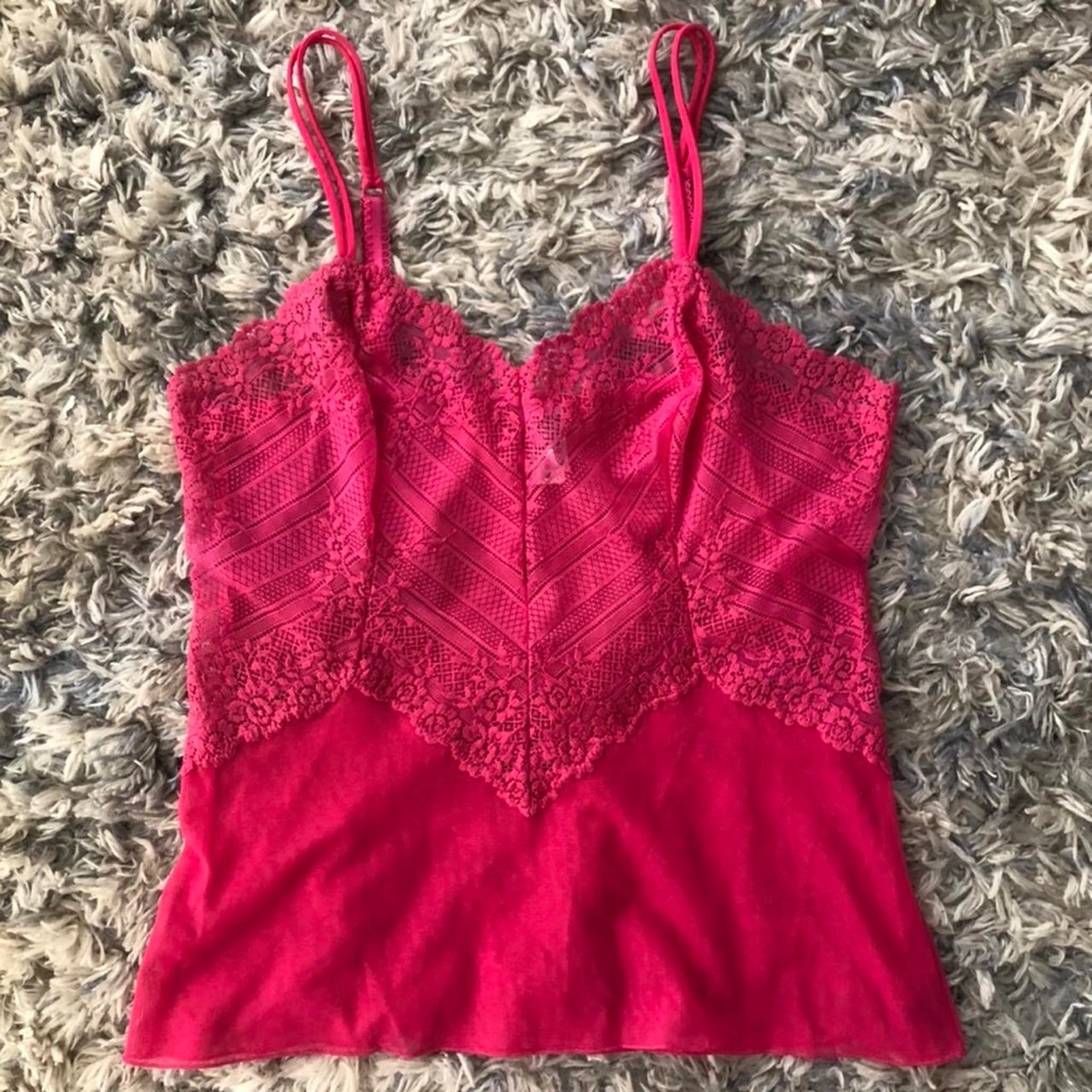 Pink mesh camí tank with lace detailing